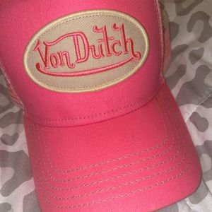 VON DUTCH HAT !!! 100% AUTHENTIC !!! Lightly used , super girly 🤍💗